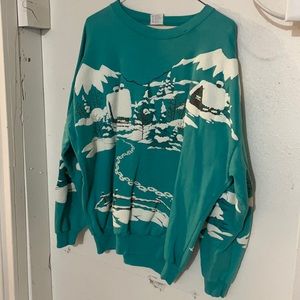 snowy theme vintage crew neck